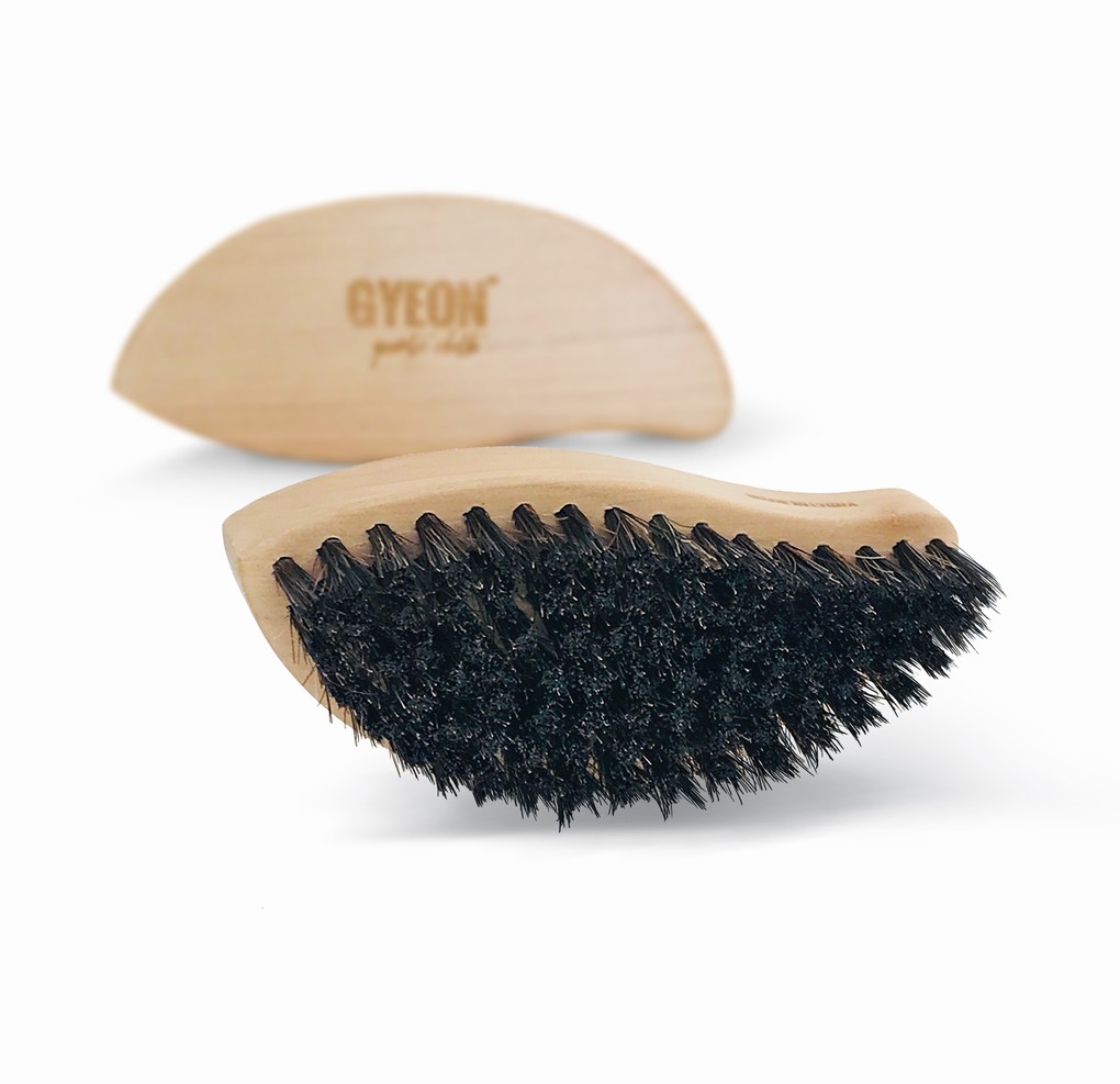 Bàn chải làm sạch da Q²M LeatherBrush